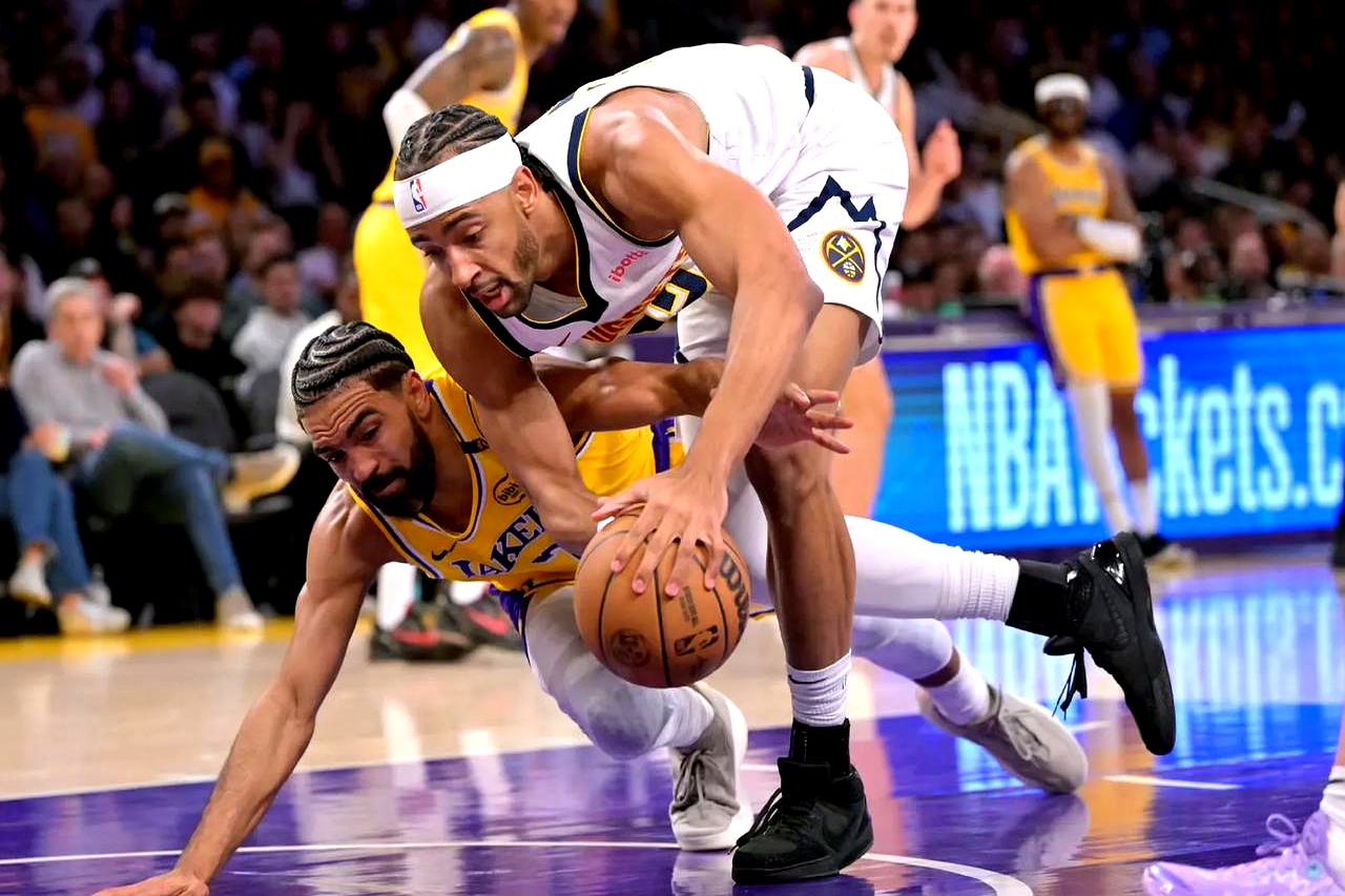 赛后洛杉矶湖人内部沟通——NBA季后赛节点到来，质疑声仍在，身体对抗强度拉满的简单介绍-爱游戏入口